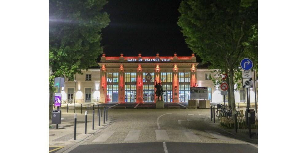 T3 Meuble Et Equipe Valence Proximite De La Gare Apartment *